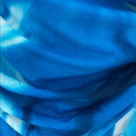 Miraclesuit Blue Tie-Dye Pool Water Pattern Style# 56229 Swimsuit Size 14 - Picture 5 of 17